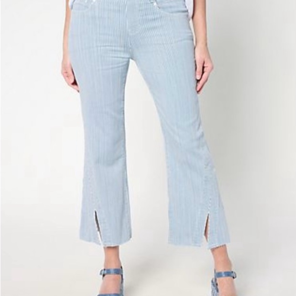 Liverpool Los Angeles- Light Blue Flare Split Hem Jeans